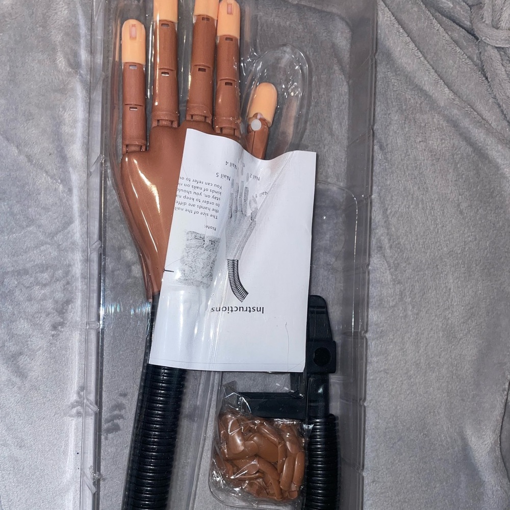 Mannequin hand for nails practice